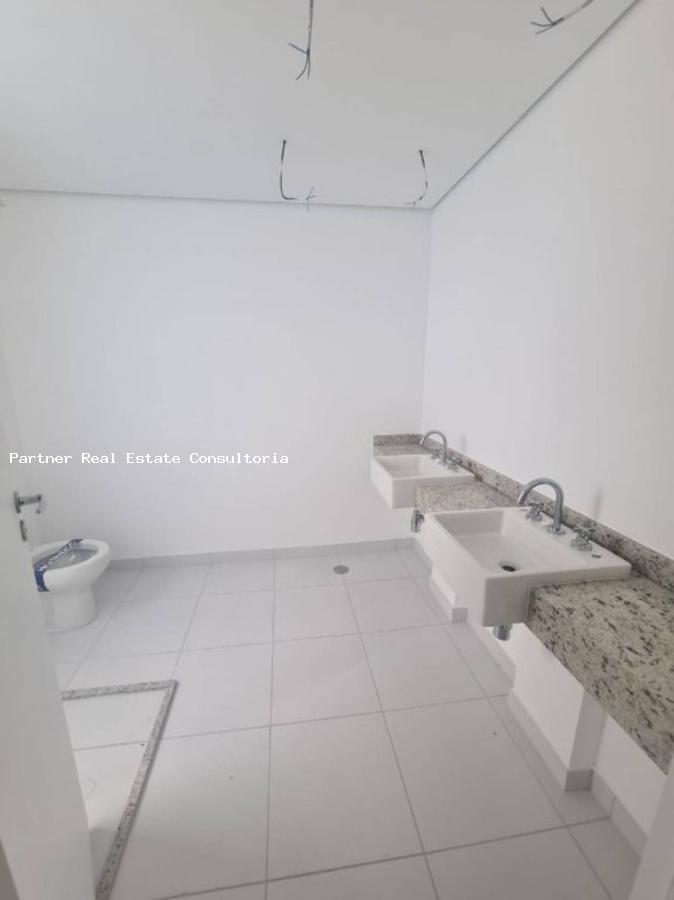 Apartamento à venda com 3 quartos, 173m² - Foto 13