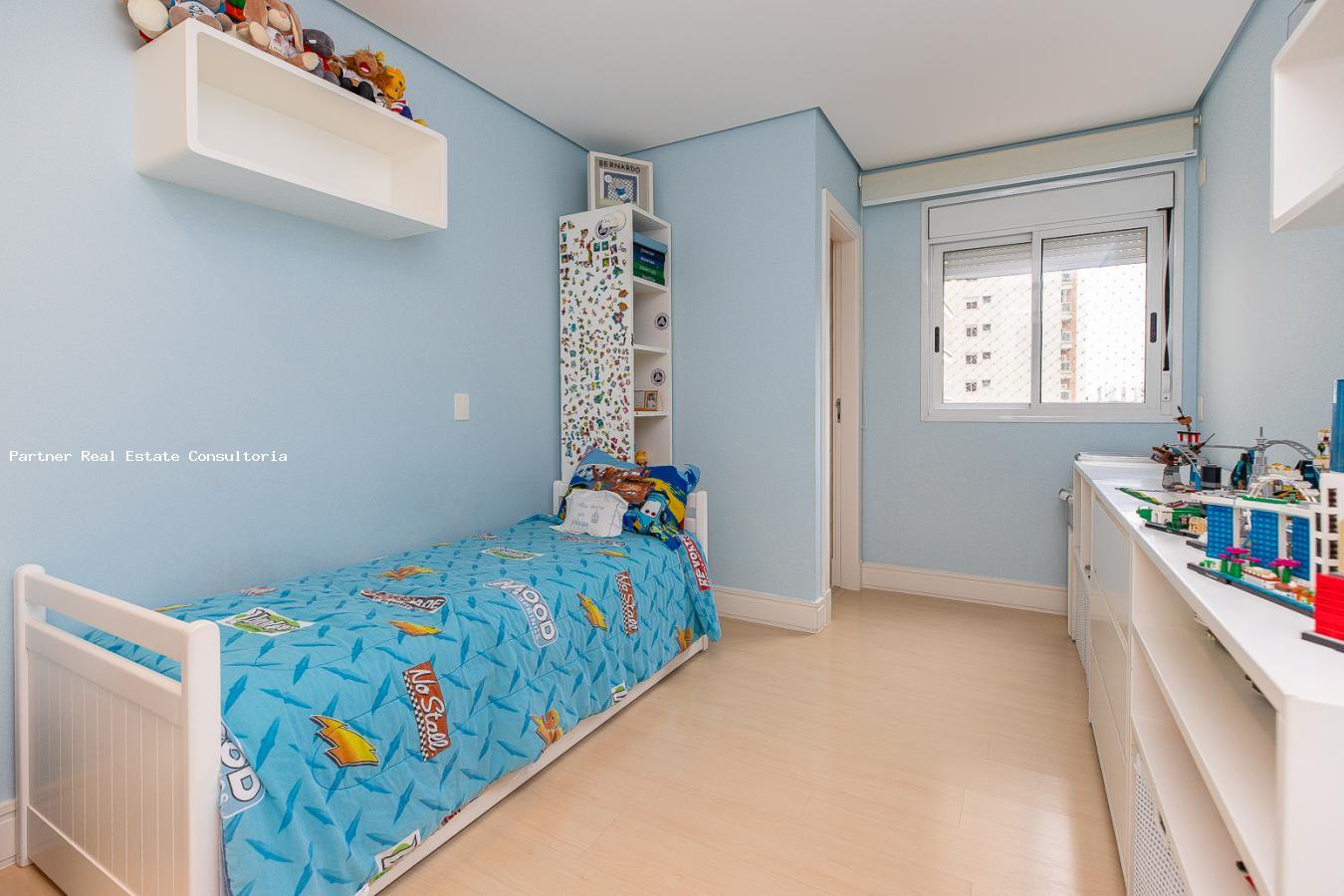 Apartamento à venda com 4 quartos, 240m² - Foto 22