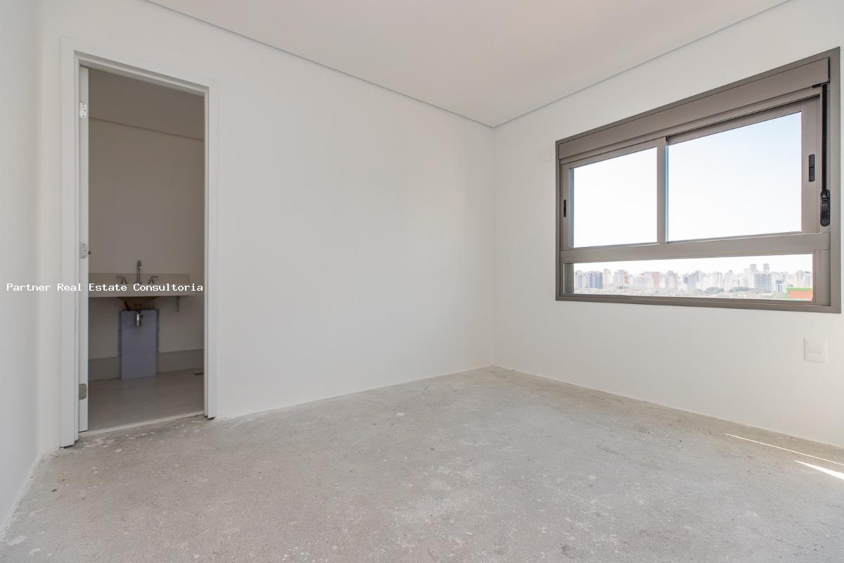 Apartamento à venda com 4 quartos, 232m² - Foto 5