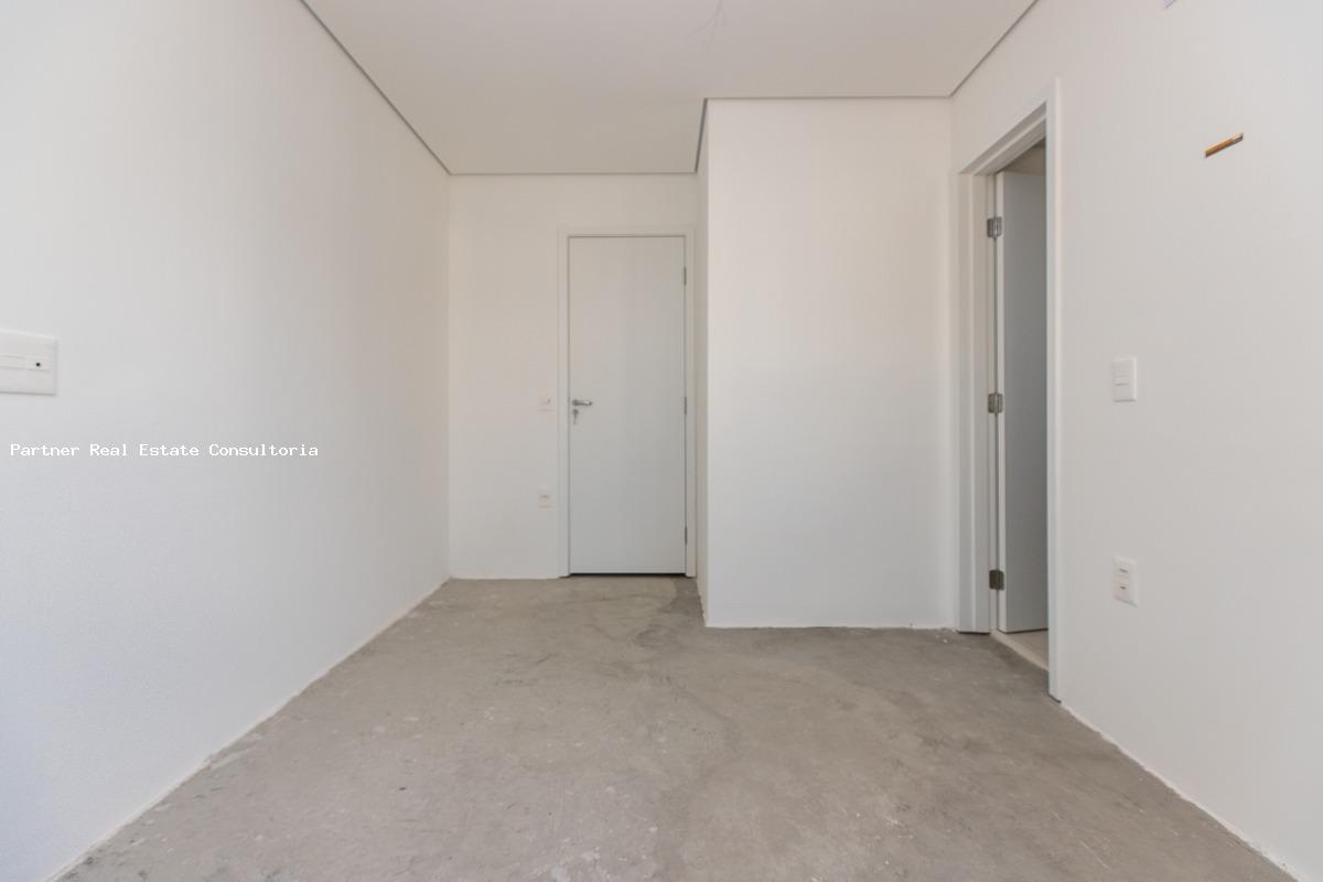 Apartamento à venda com 4 quartos, 232m² - Foto 11