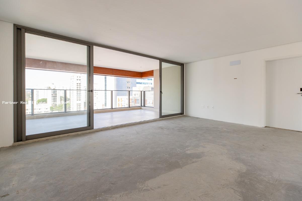 Apartamento à venda com 4 quartos, 232m² - Foto 21