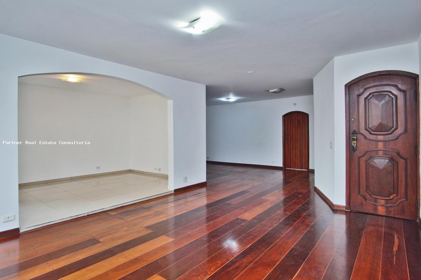 Apartamento à venda com 3 quartos, 158m² - Foto 5