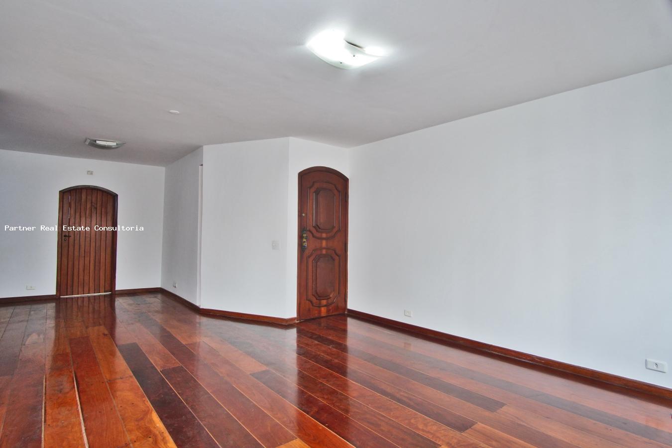 Apartamento à venda com 3 quartos, 158m² - Foto 6