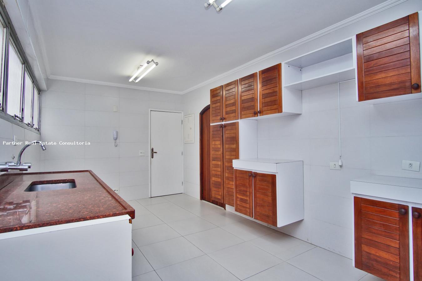 Apartamento à venda com 3 quartos, 158m² - Foto 10