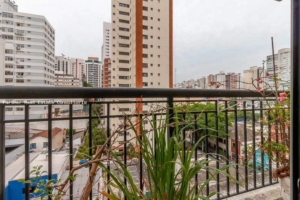 Apartamento à venda com 3 quartos, 240m² - Foto 6