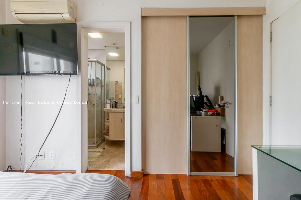 Apartamento à venda com 3 quartos, 240m² - Foto 10