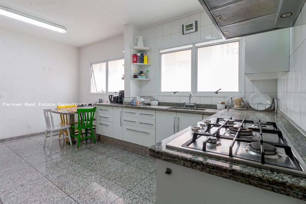 Apartamento à venda com 3 quartos, 240m² - Foto 16