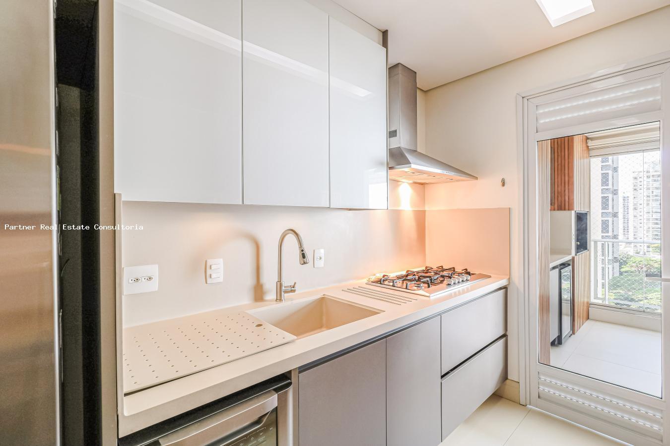 Apartamento à venda com 3 quartos, 134m² - Foto 18