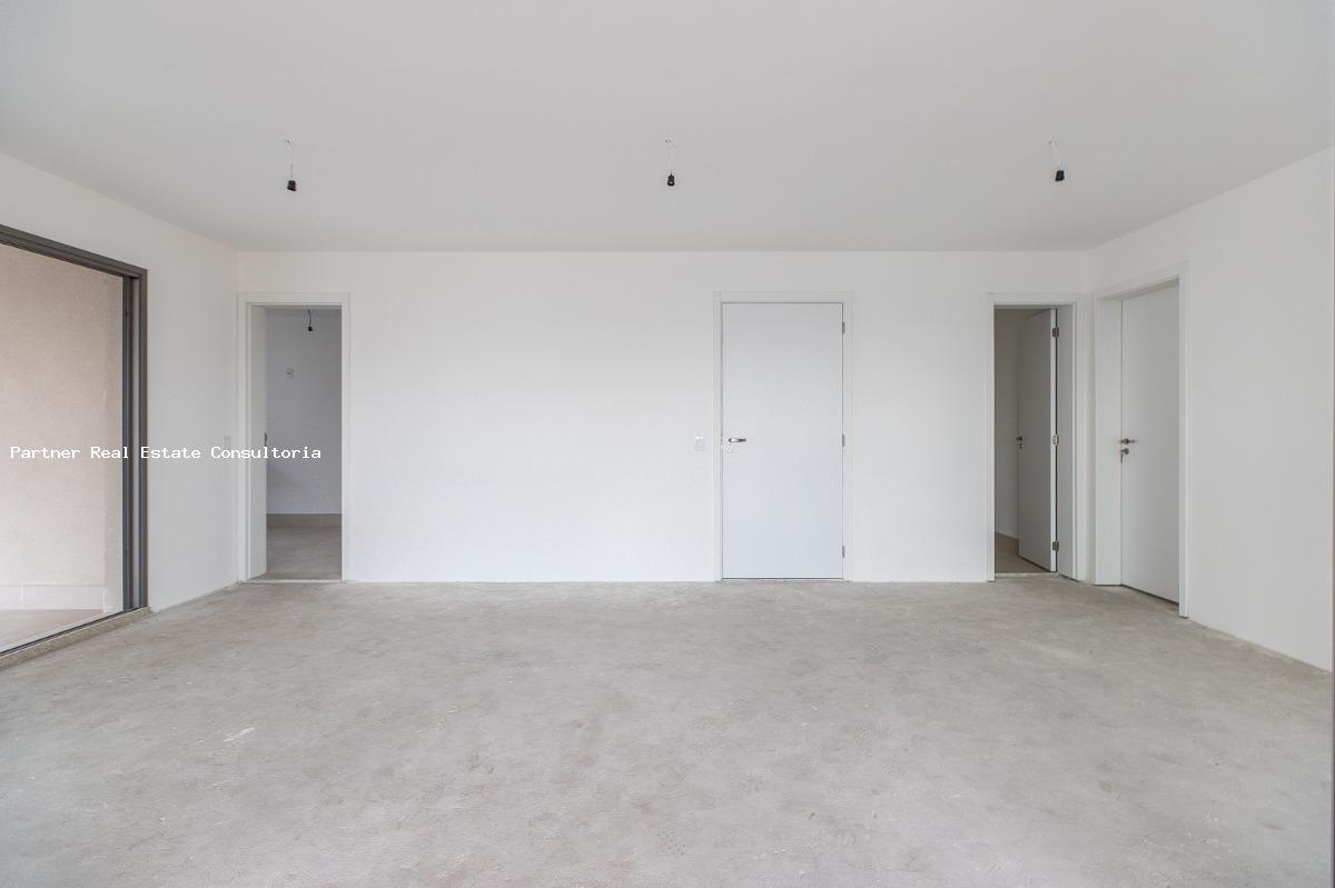 Apartamento à venda com 3 quartos, 157m² - Foto 11