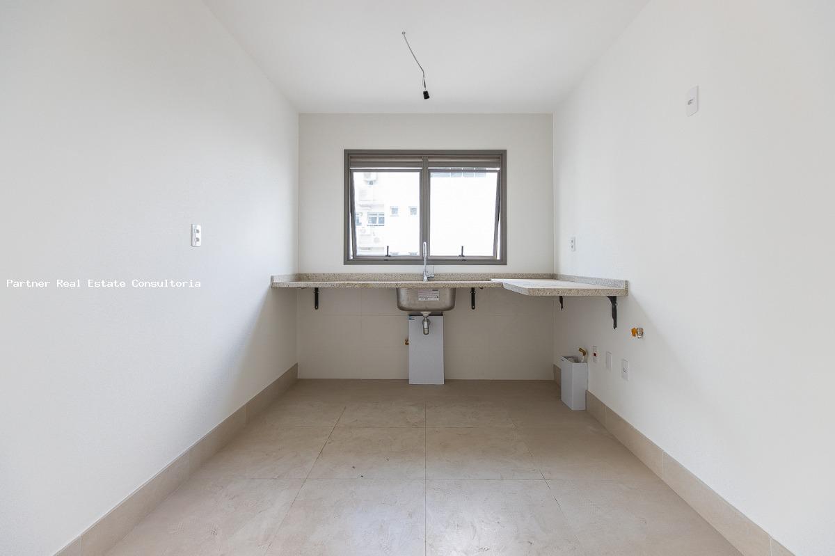 Apartamento à venda com 3 quartos, 157m² - Foto 14