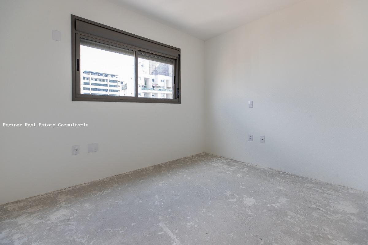 Apartamento à venda com 3 quartos, 157m² - Foto 21