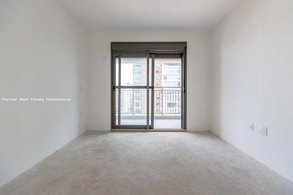 Apartamento à venda com 3 quartos, 157m² - Foto 25