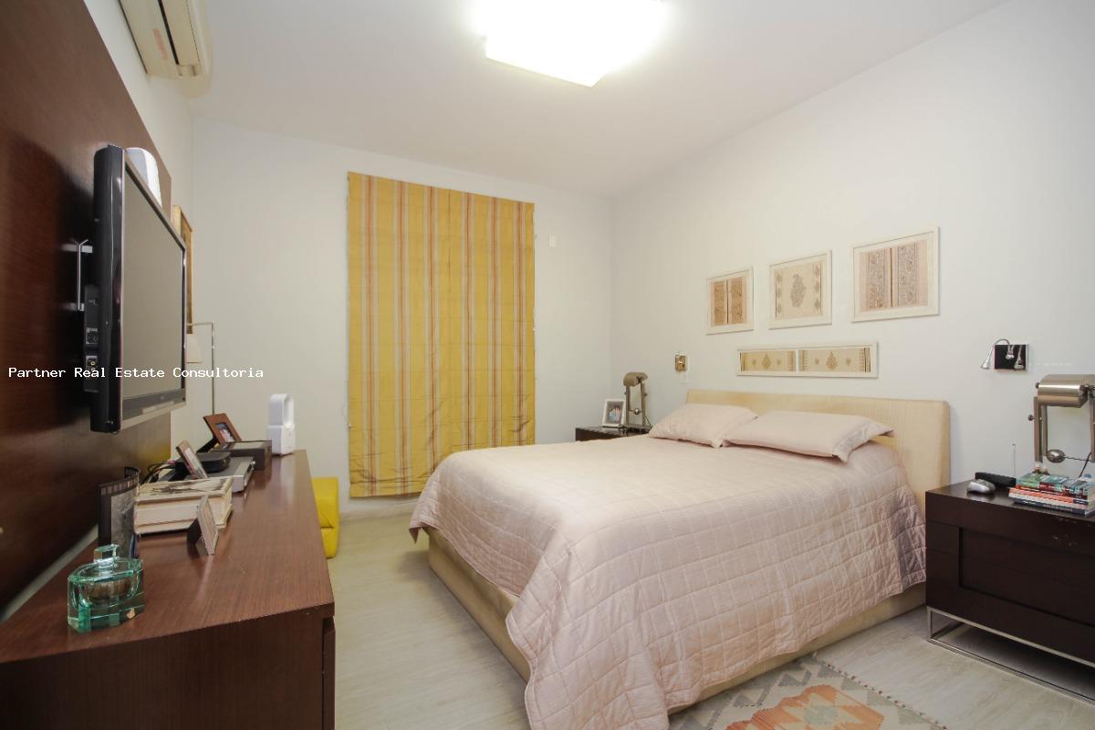 Apartamento à venda com 3 quartos, 264m² - Foto 14