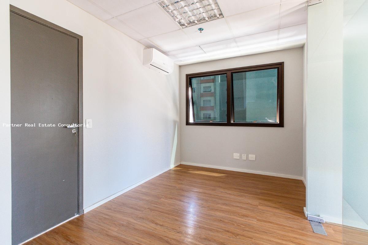 Conjunto Comercial-Sala à venda com 4 quartos, 200m² - Foto 15