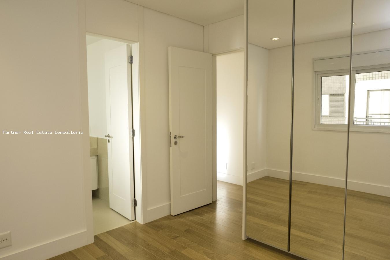 Apartamento para alugar com 4 quartos, 273m² - Foto 24