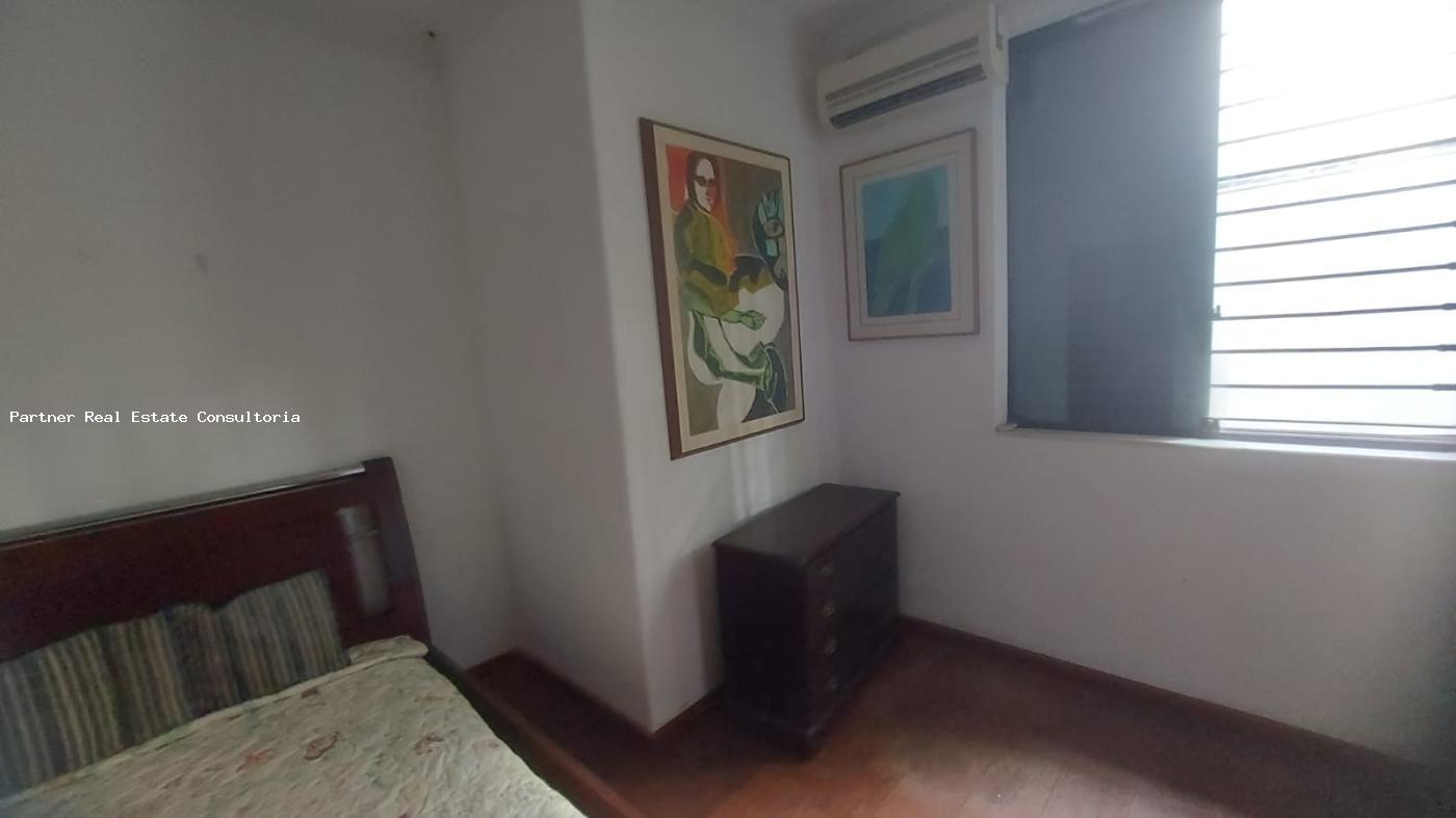 Casa à venda com 4 quartos, 1050m² - Foto 12