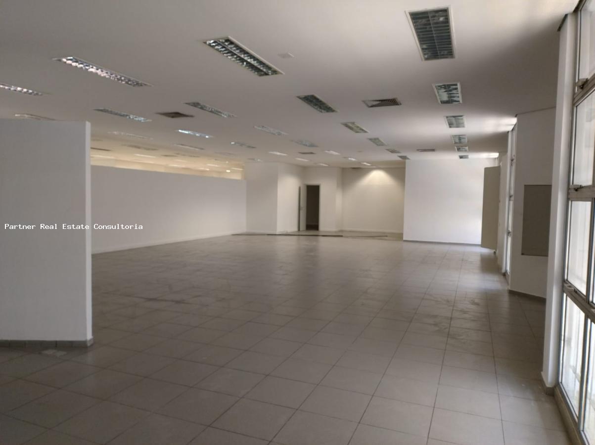 Loja-Salão à venda com 20 quartos, 3200m² - Foto 1