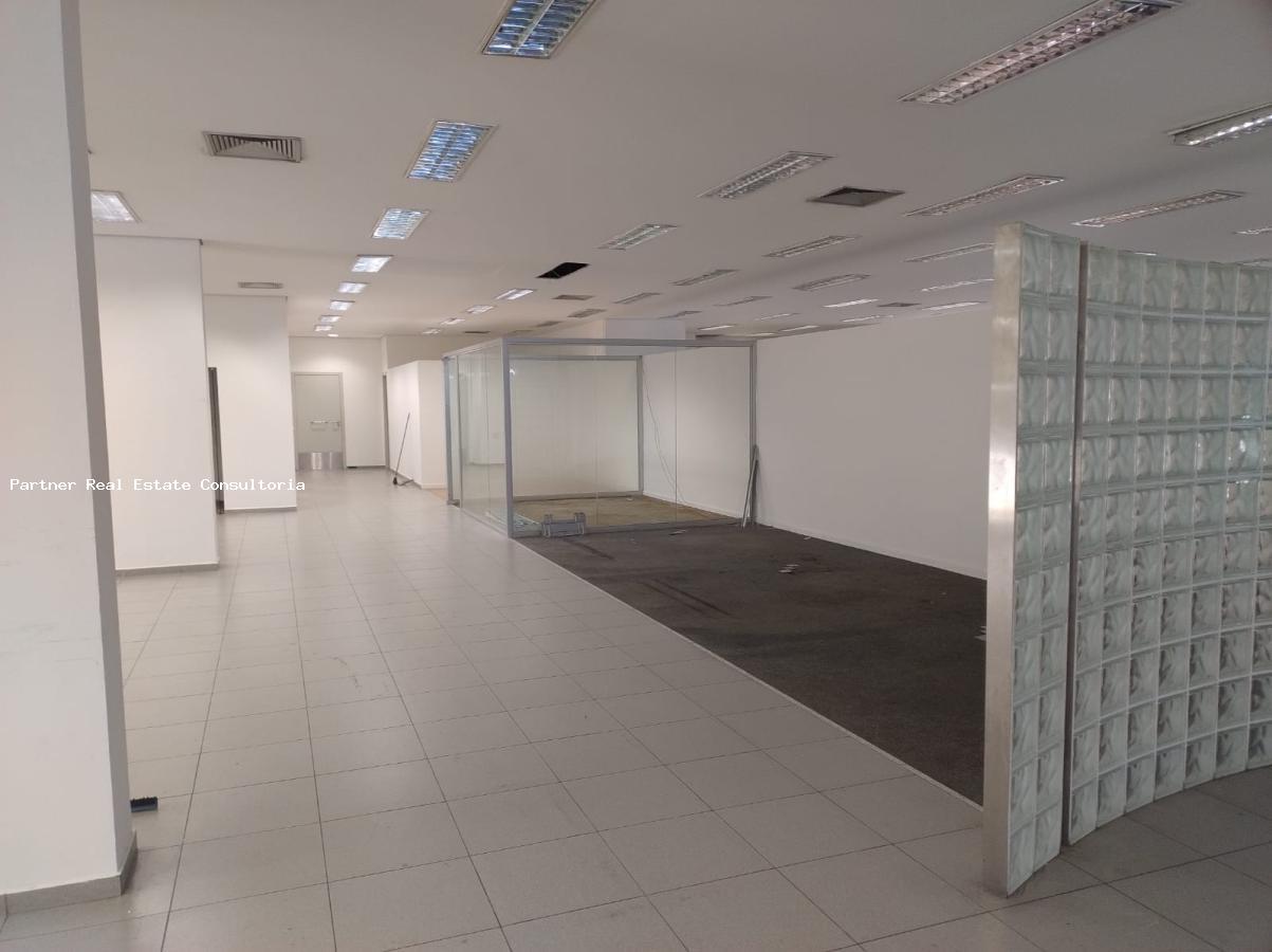 Loja-Salão à venda com 20 quartos, 3200m² - Foto 2