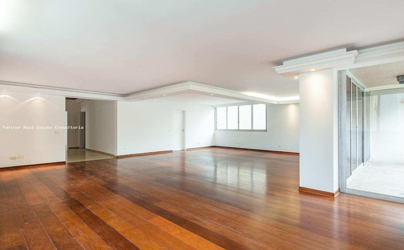 Apartamento à venda com 3 quartos, 331m² - Foto 1