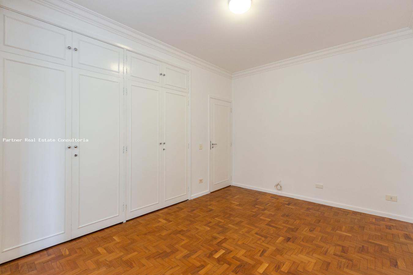 Apartamento à venda com 3 quartos, 331m² - Foto 14