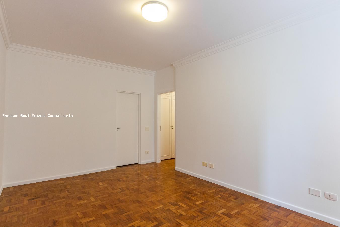 Apartamento à venda com 3 quartos, 331m² - Foto 17