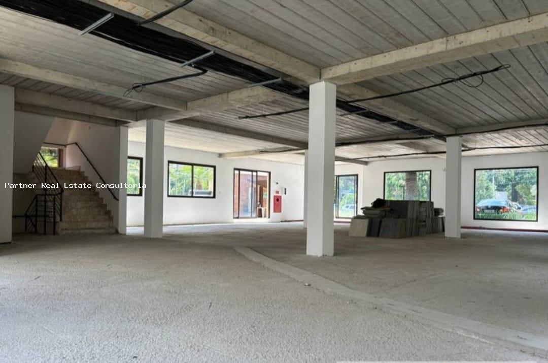 Casa à venda com 10 quartos, 1200m² - Foto 18