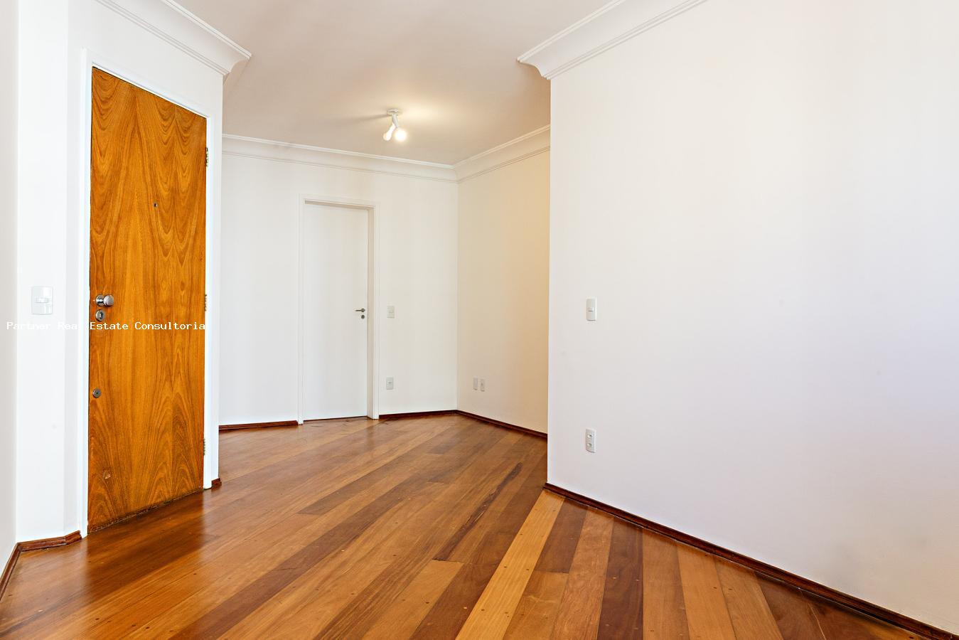 Apartamento à venda com 2 quartos, 75m² - Foto 19