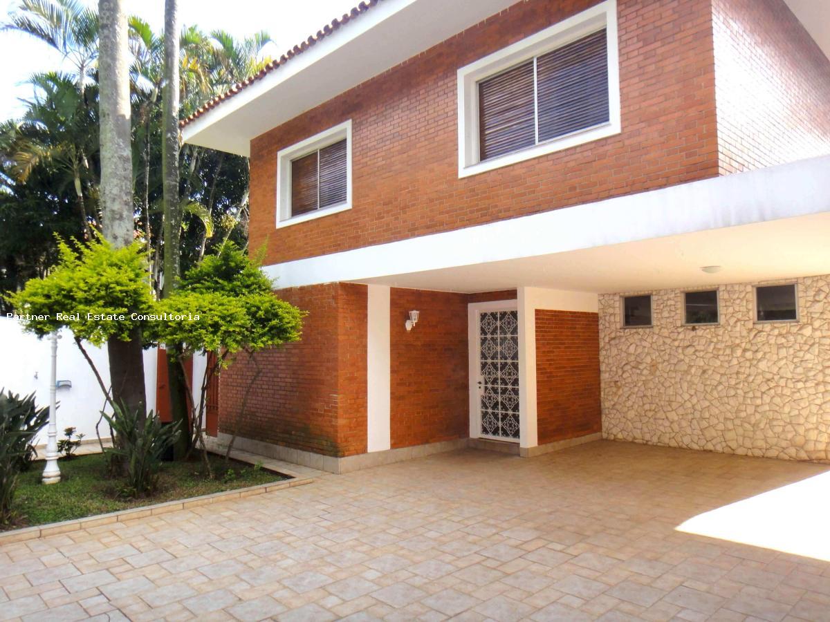 Casa à venda com 4 quartos, 900m² - Foto 1