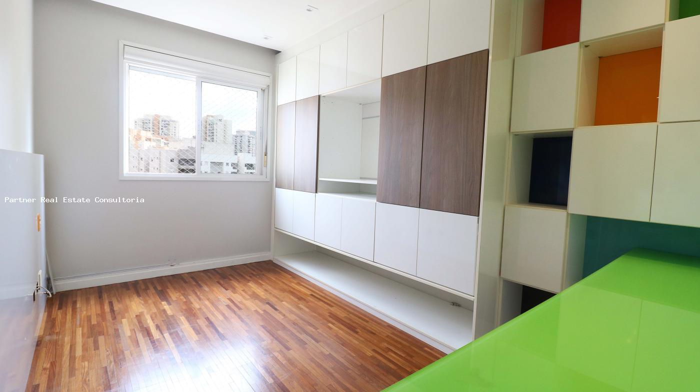 Apartamento à venda com 4 quartos, 223m² - Foto 25