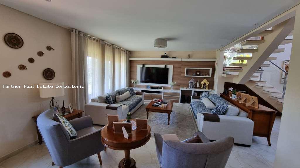 Casa à venda com 4 quartos, 600m² - Foto 6