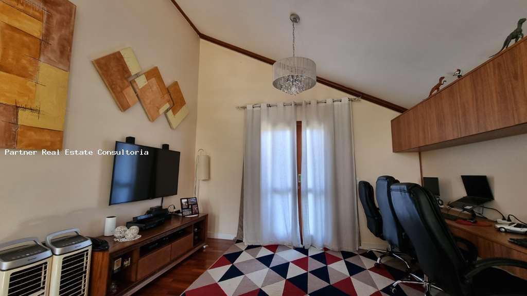 Casa à venda com 4 quartos, 600m² - Foto 25