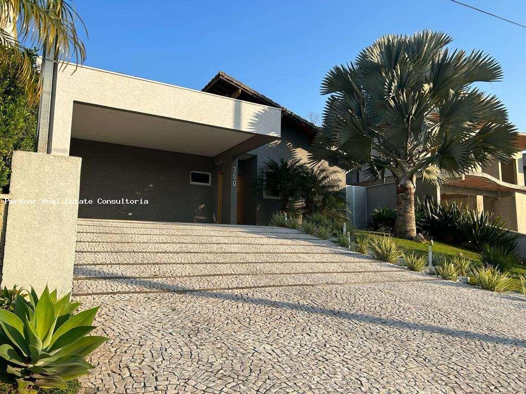 Casa de Condomínio à venda com 3 quartos, 560m² - Foto 3