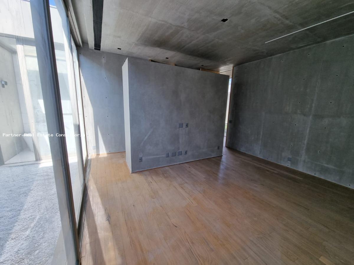 Casa à venda com 6 quartos, 3056m² - Foto 11