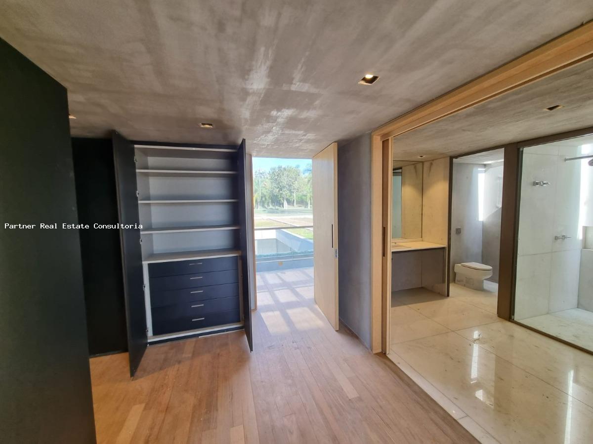 Casa à venda com 6 quartos, 3056m² - Foto 17