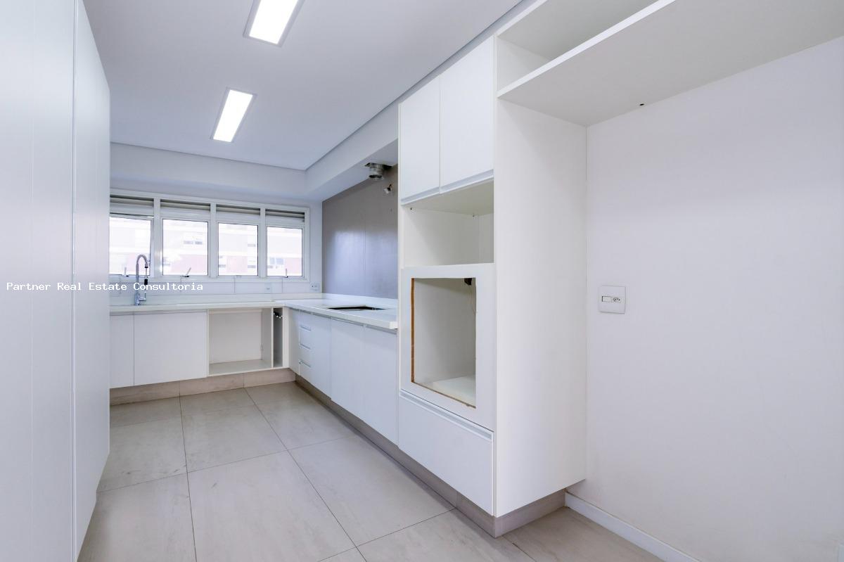 Apartamento à venda com 3 quartos, 236m² - Foto 21