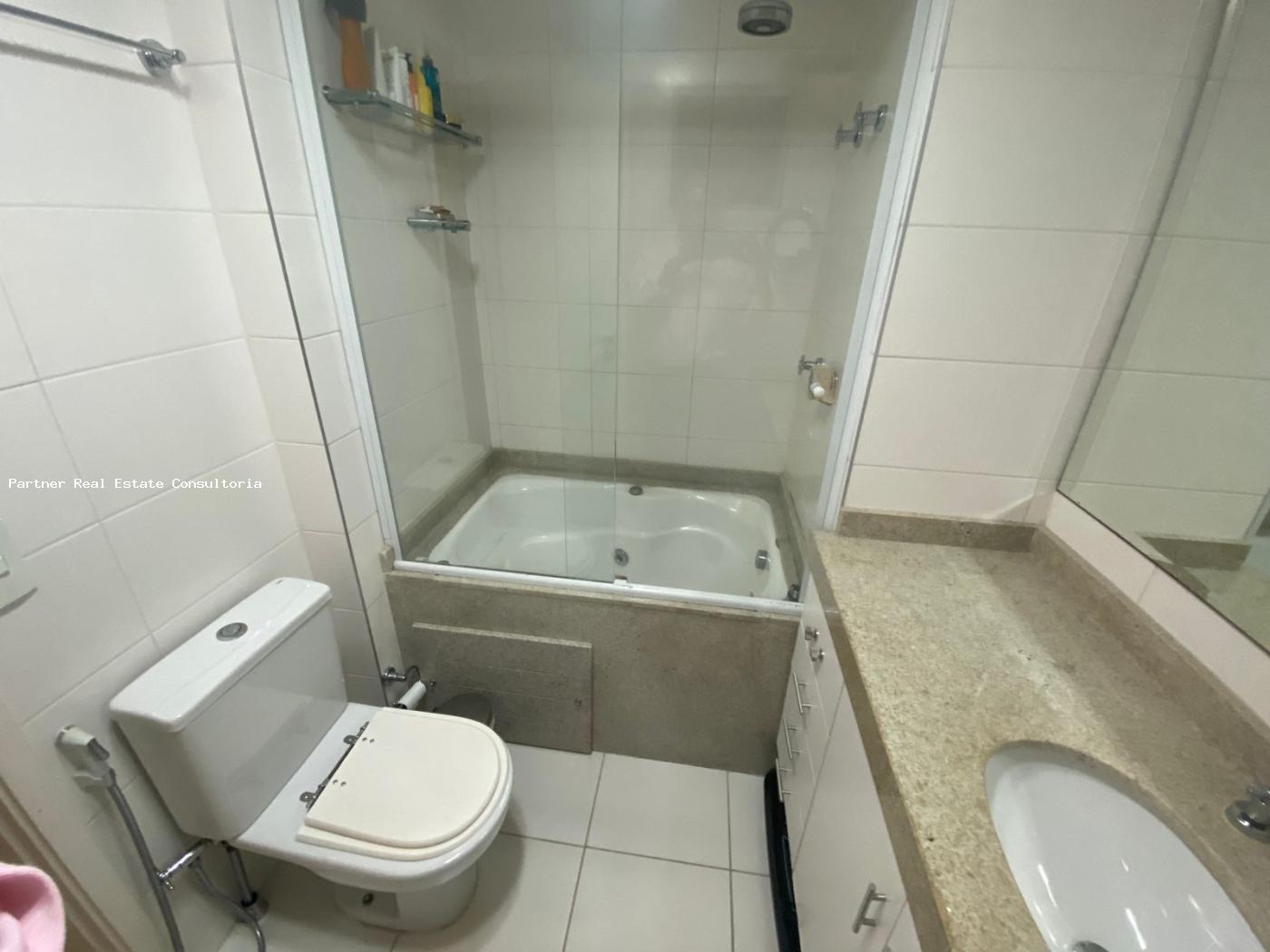 Apartamento à venda com 2 quartos, 74m² - Foto 2