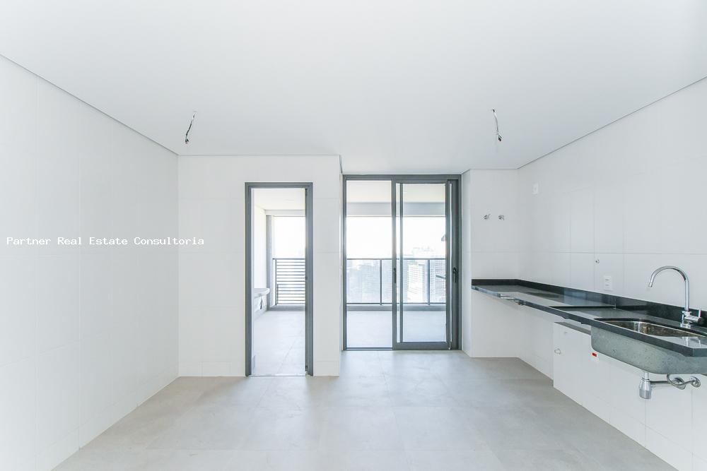 Apartamento à venda com 3 quartos, 186m² - Foto 15