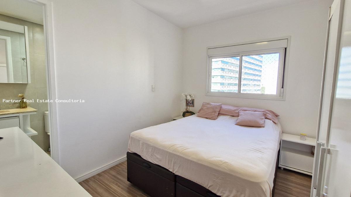 Apartamento à venda com 3 quartos, 170m² - Foto 15