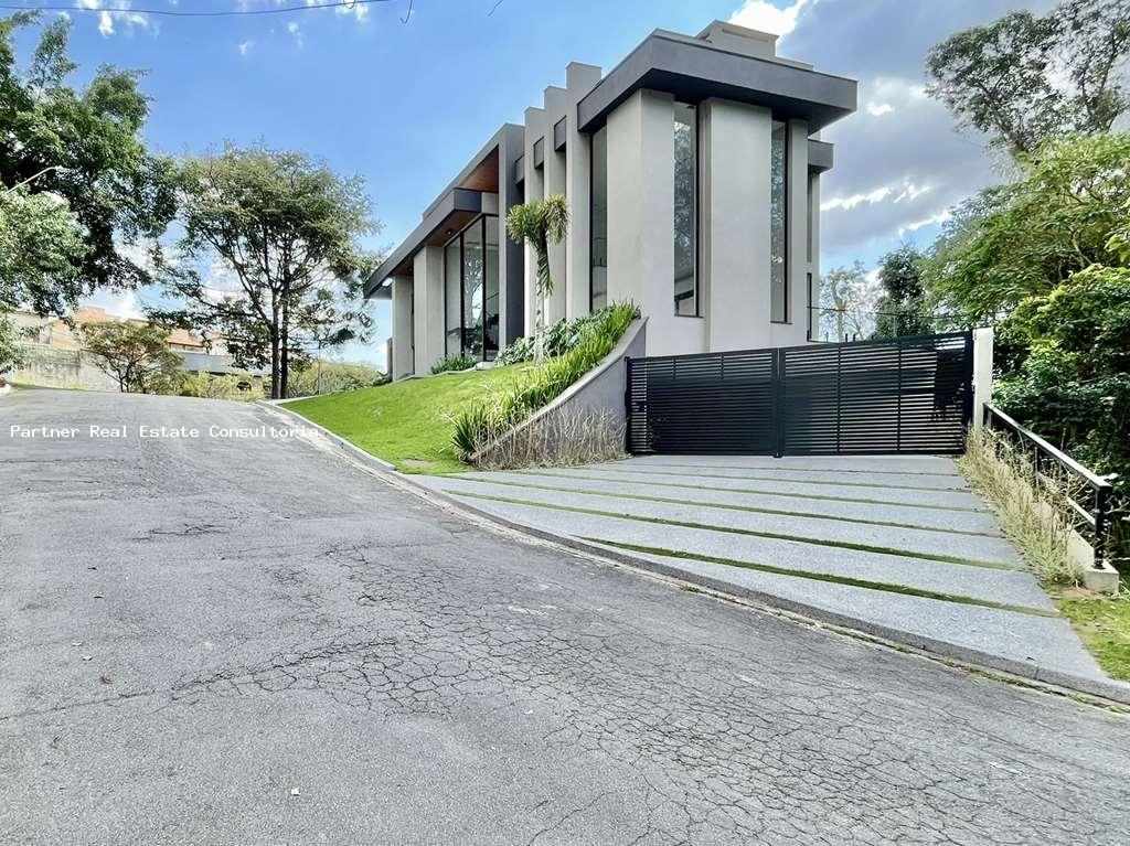 Casa à venda com 4 quartos, 724m² - Foto 3