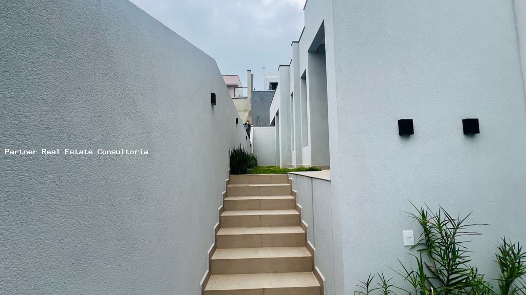 Casa de Condomínio à venda com 4 quartos, 441m² - Foto 2