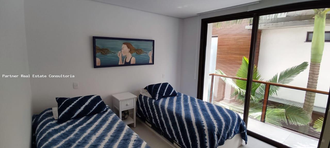 Casa à venda com 6 quartos, 400m² - Foto 16