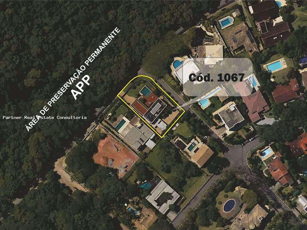 Casa de Condomínio à venda com 5 quartos, 1268m² - Foto 2